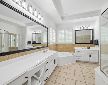 14 Guinevere Place - Photo Thumbnail 18