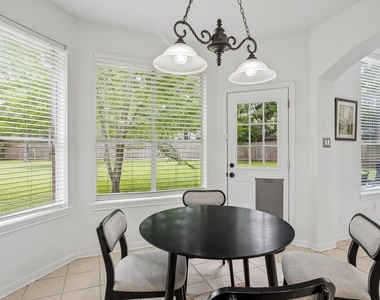 14 Guinevere Place - Photo Thumbnail 12