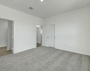 519 Louis Lane - Photo Thumbnail 13