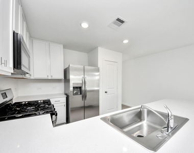 29643 Knollwood Bay Road - Photo Thumbnail 10