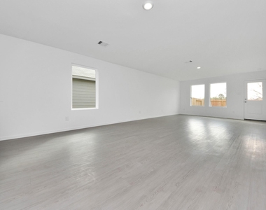 29643 Knollwood Bay Road - Photo Thumbnail 12
