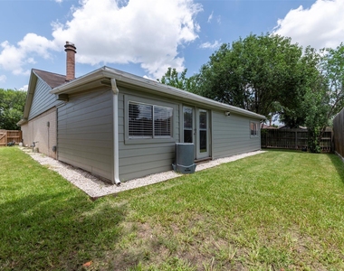 10703 Highland Woods Drive - Photo Thumbnail 30