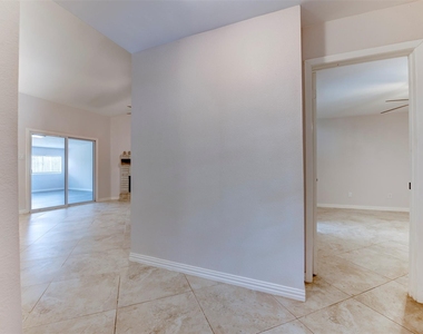 10703 Highland Woods Drive - Photo Thumbnail 3