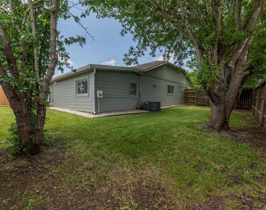 10703 Highland Woods Drive - Photo Thumbnail 31