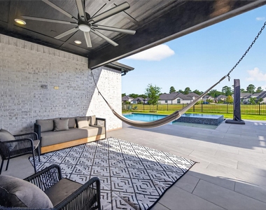9623 Lakeside Arbor Way - Photo Thumbnail 35