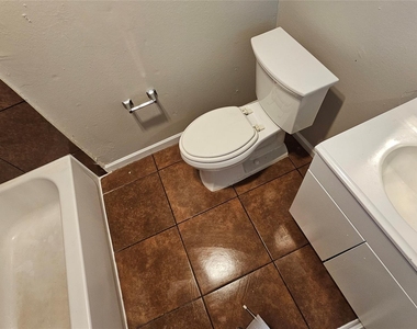 4410 Adonis Drive - Photo Thumbnail 18