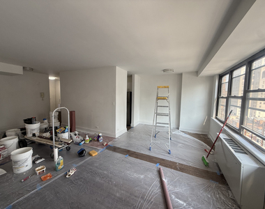 240 East 82nd Street - Photo Thumbnail 2