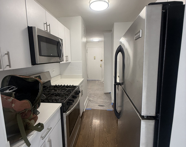 240 East 82nd Street - Photo Thumbnail 5