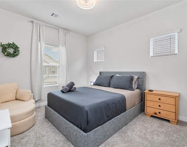 14742 Silent Gulf Avenue - Photo Thumbnail 22