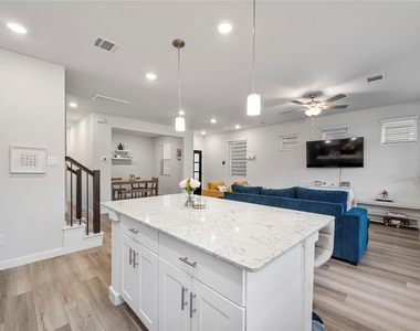 14742 Silent Gulf Avenue - Photo Thumbnail 11