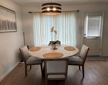 14732 S Ascot Bend Circle - Photo Thumbnail 6