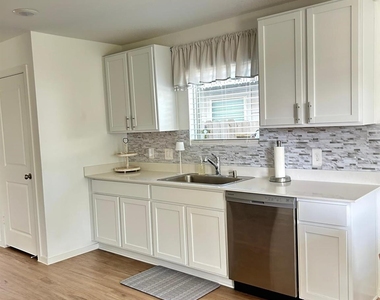 14732 S Ascot Bend Circle - Photo Thumbnail 12