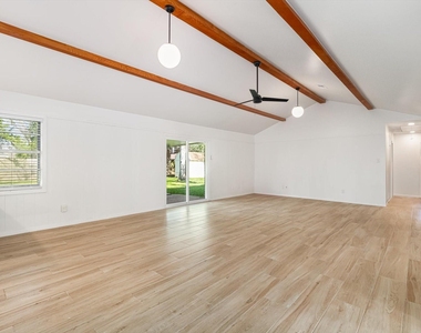 416 Southern Oaks Drive - Photo Thumbnail 3