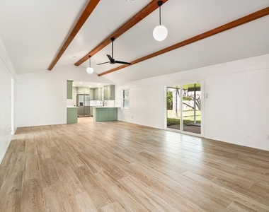 416 Southern Oaks Drive - Photo Thumbnail 1