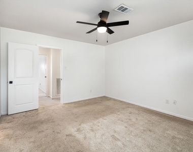 416 Southern Oaks Drive - Photo Thumbnail 11