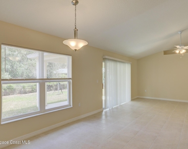 743 Breakwater Terrace - Photo Thumbnail 13