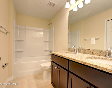 743 Breakwater Terrace - Photo Thumbnail 32