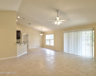 743 Breakwater Terrace - Photo Thumbnail 8
