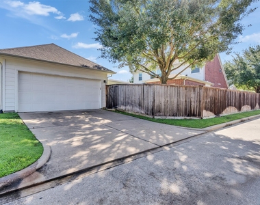 5342 Tyler Park Lane - Photo Thumbnail 2