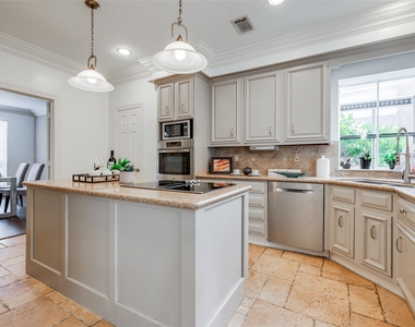 5534 Honor Drive - Photo Thumbnail 13