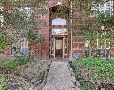 5534 Honor Drive - Photo Thumbnail 3