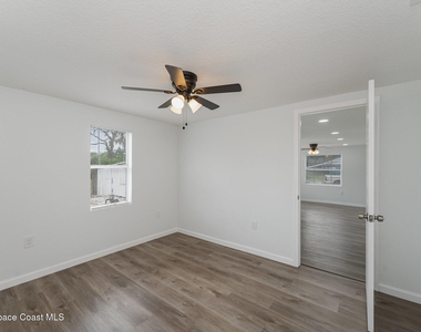 1419 Melrose Street - Photo Thumbnail 13