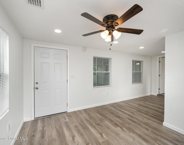 1419 Melrose Street - Photo Thumbnail 14