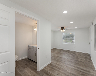 1419 Melrose Street - Photo Thumbnail 15