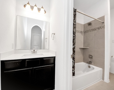 2210 Captain Davis Drive - Photo Thumbnail 25