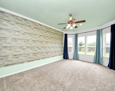 2210 Captain Davis Drive - Photo Thumbnail 12