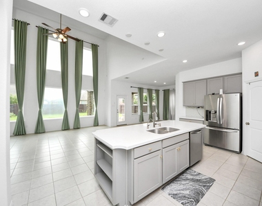 2210 Captain Davis Drive - Photo Thumbnail 9