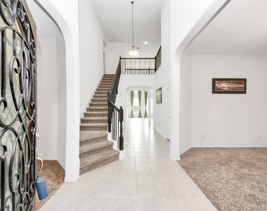 2210 Captain Davis Drive - Photo Thumbnail 2