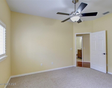 1648 Kestrel Court - Photo Thumbnail 22