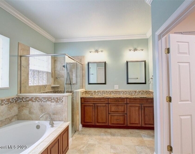 1648 Kestrel Court - Photo Thumbnail 13