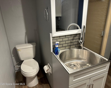 401 Milford Point Drive - Photo Thumbnail 30