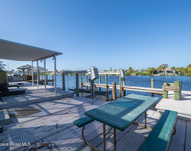 401 Milford Point Drive - Photo Thumbnail 34