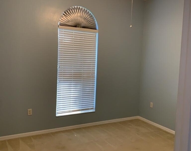 1901 Thesy Drive - Photo Thumbnail 16