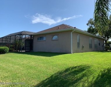 1901 Thesy Drive - Photo Thumbnail 4