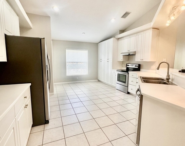 2817 Mondavi Drive - Photo Thumbnail 6