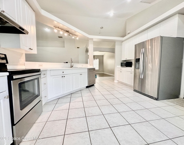 2817 Mondavi Drive - Photo Thumbnail 3