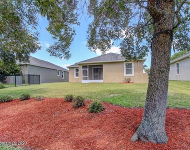 5834 Trieda Drive - Photo Thumbnail 24