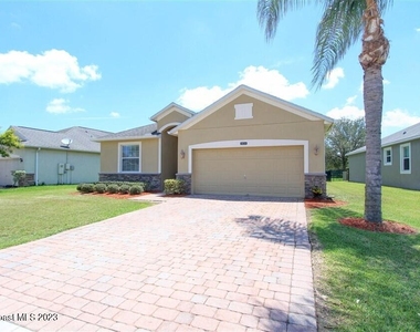5834 Trieda Drive - Photo Thumbnail 32