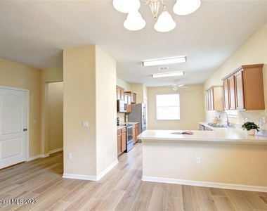 5834 Trieda Drive - Photo Thumbnail 30