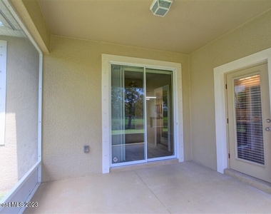 5834 Trieda Drive - Photo Thumbnail 26