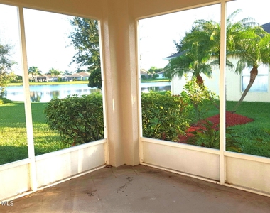 4461 Manchester Drive - Photo Thumbnail 10