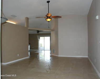 4461 Manchester Drive - Photo Thumbnail 5