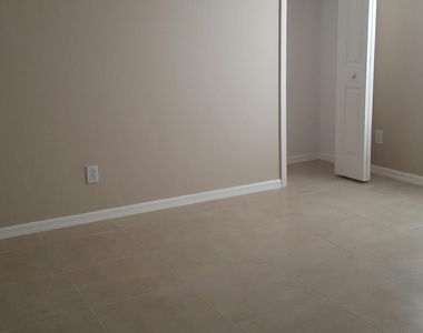 4461 Manchester Drive - Photo Thumbnail 15