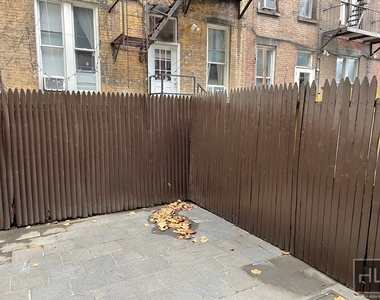 Leroy Street - Photo Thumbnail 9