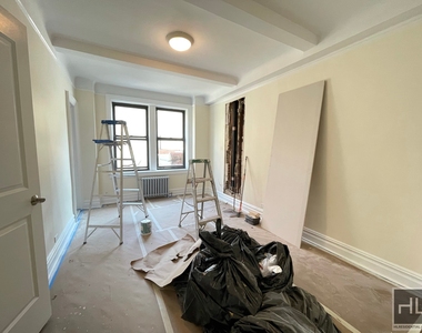 East 92 Street - Photo Thumbnail 1