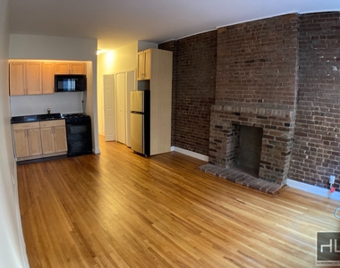 East 84 Street - Photo Thumbnail 1